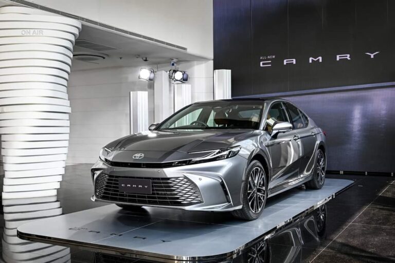 เปิดตัว ALLNEW CAMRY 2025 ราคาอย่างเป็นทางการ Motor Thailand